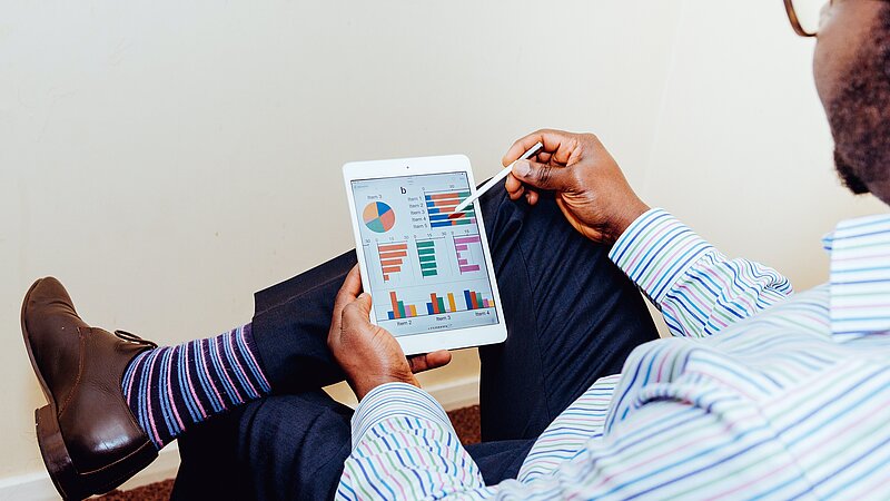 Mit Workplace Analytics zu einem besseren Verständnis der Mitarbeitererfahrungen zur digitalen Zusammenarbeit Mit Workplace Analytics zu einem besseren Verständnis der Mitarbeitererfahrungen zur digitalen Zusammenarbeit